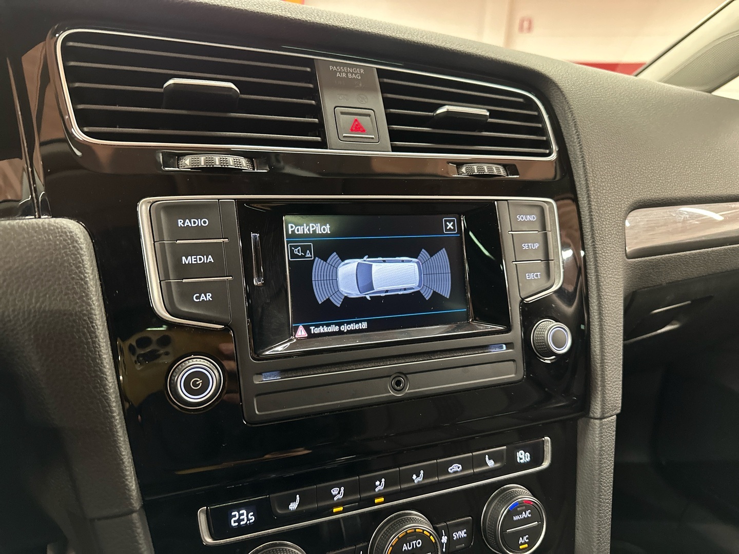 VOLKSWAGEN Golf 2017