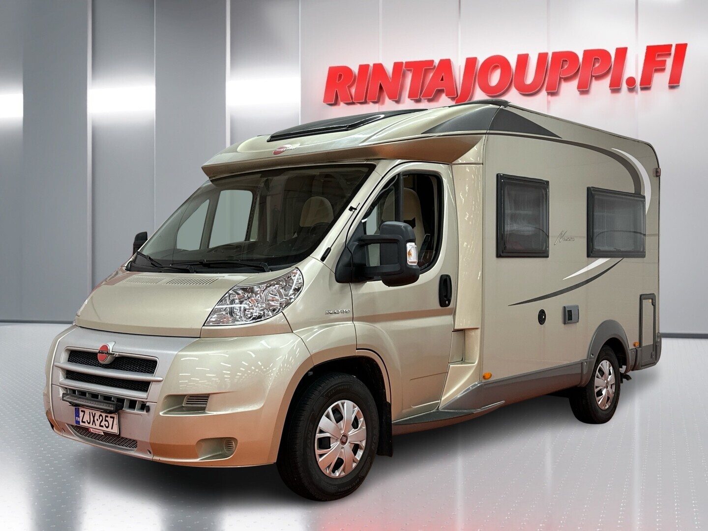 BÜRSTNER Nexxo T569 2013