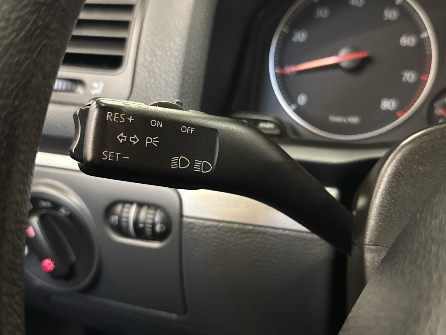 VOLKSWAGEN Jetta 2007