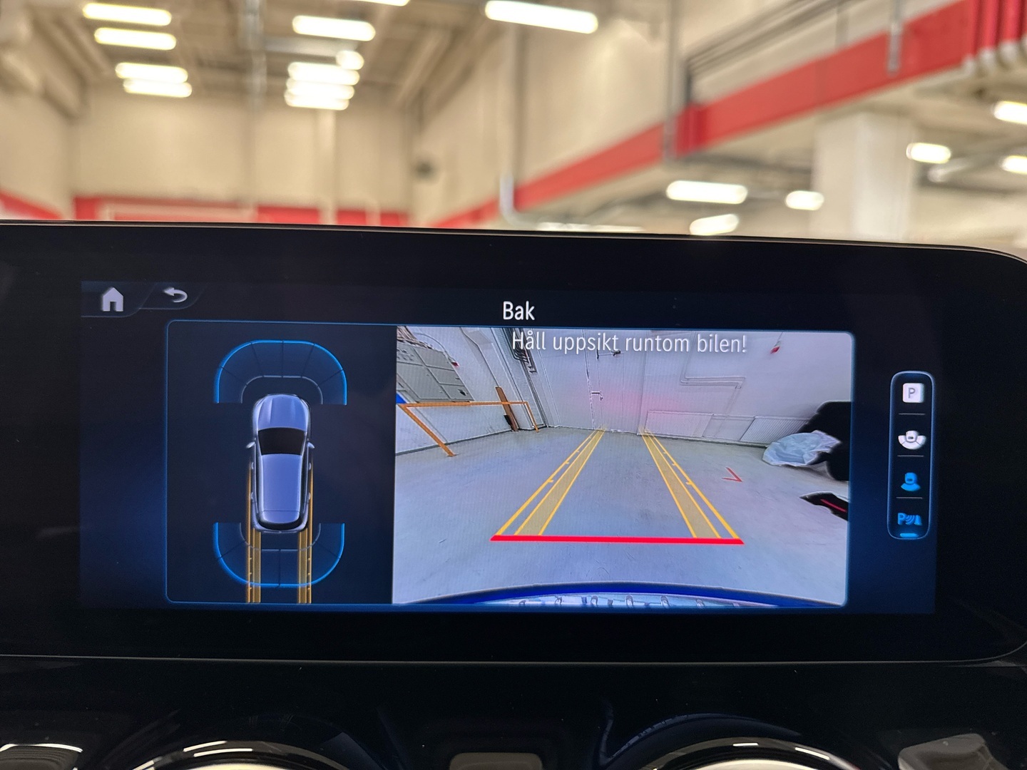 MERCEDES-BENZ GLA 2024