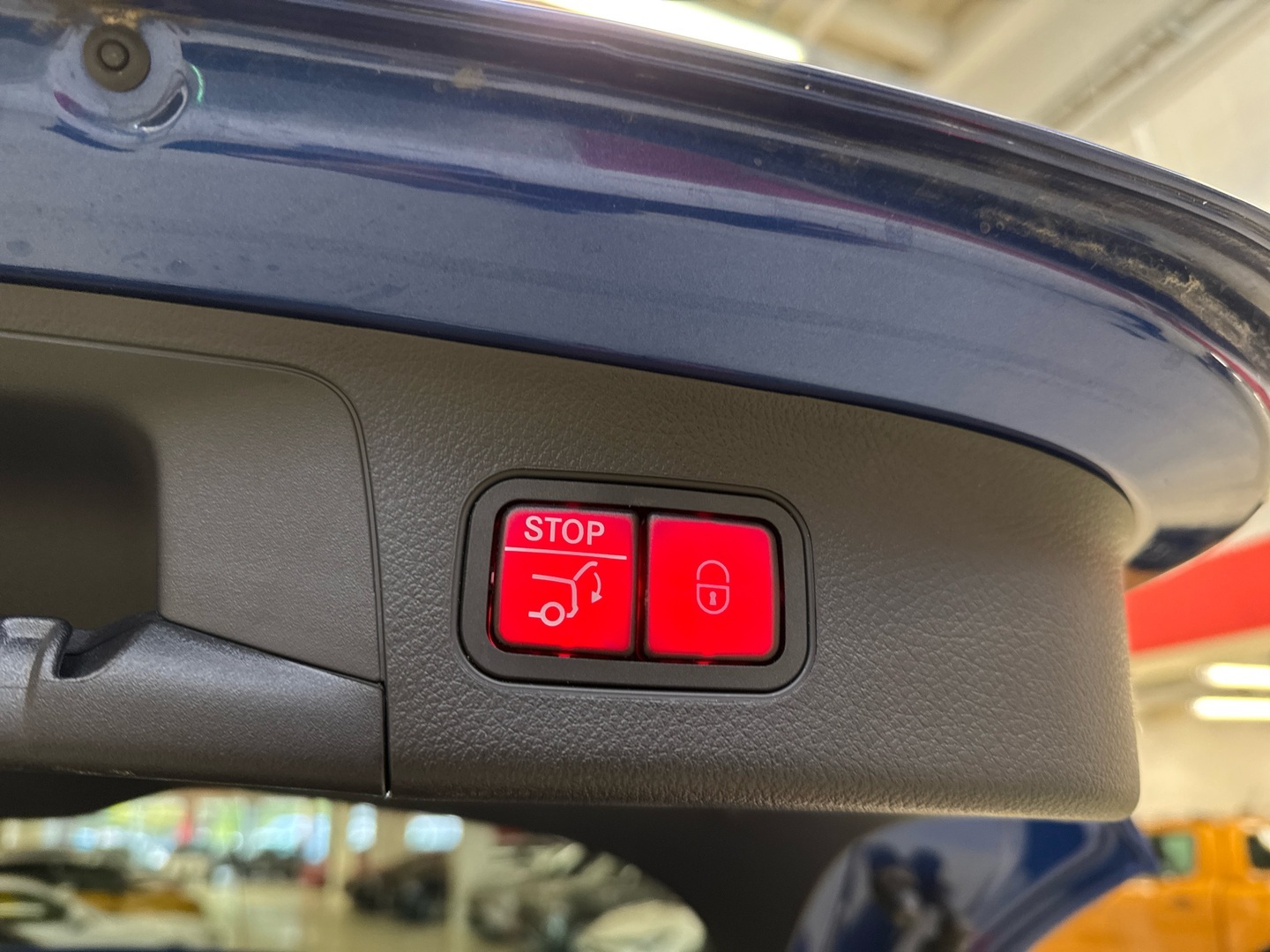 MERCEDES-BENZ GLA 2024