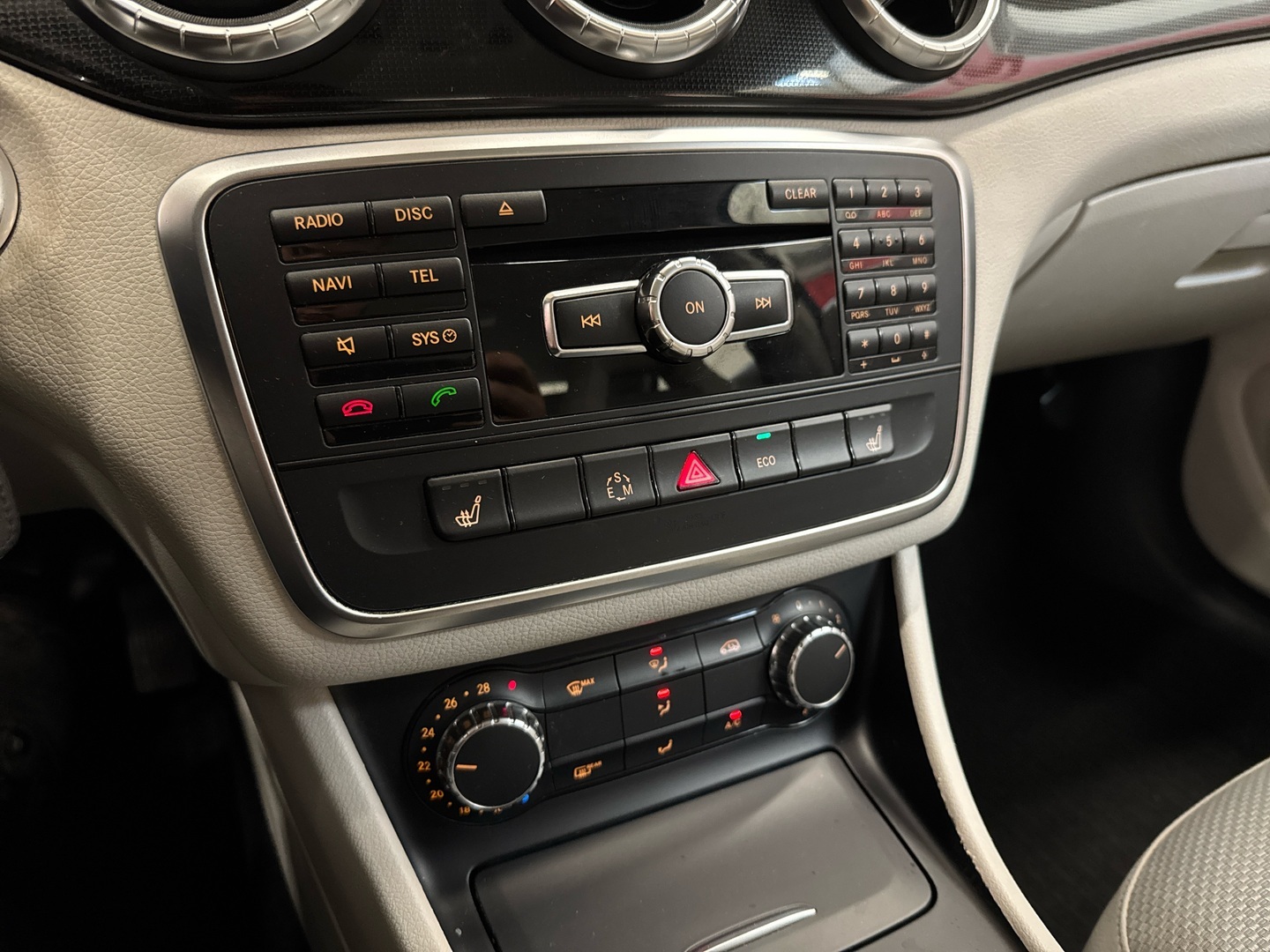 MERCEDES-BENZ CLA 2014