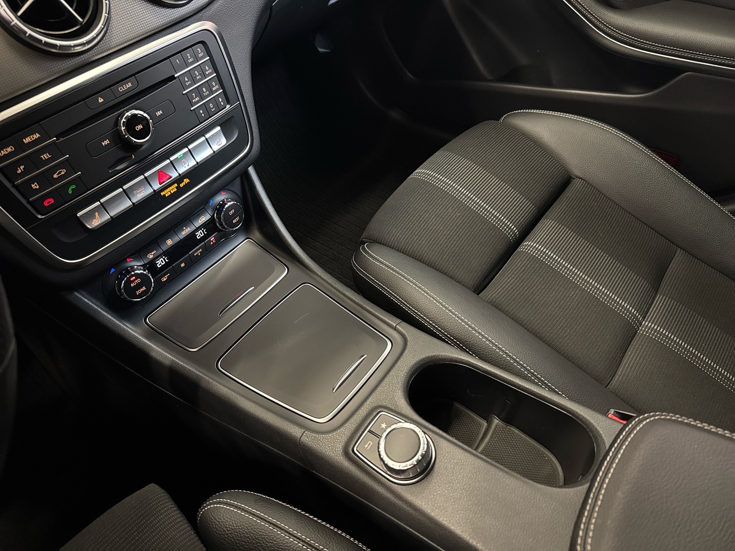 MERCEDES-BENZ CLA 2017