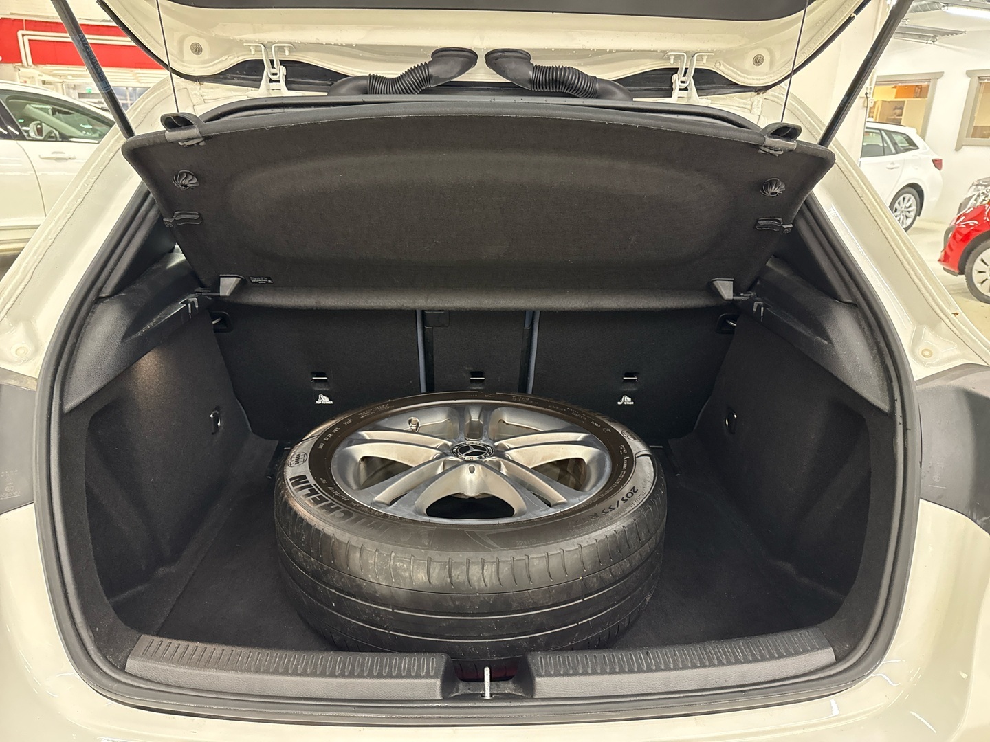 MERCEDES-BENZ A 2018