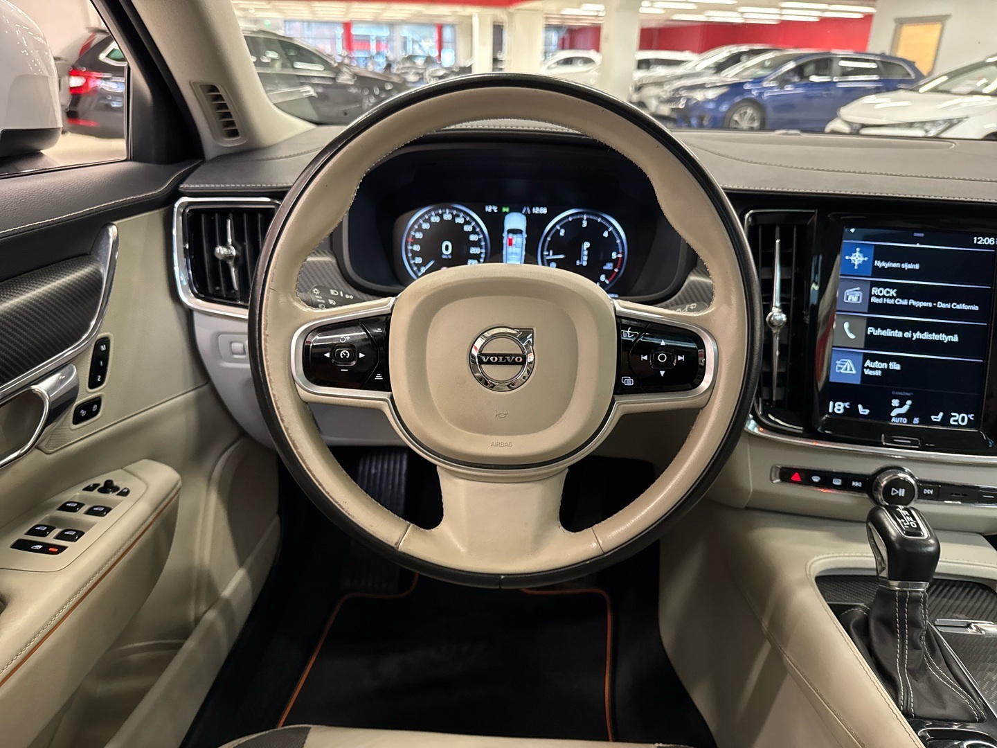 VOLVO V90 Cross Country 2018