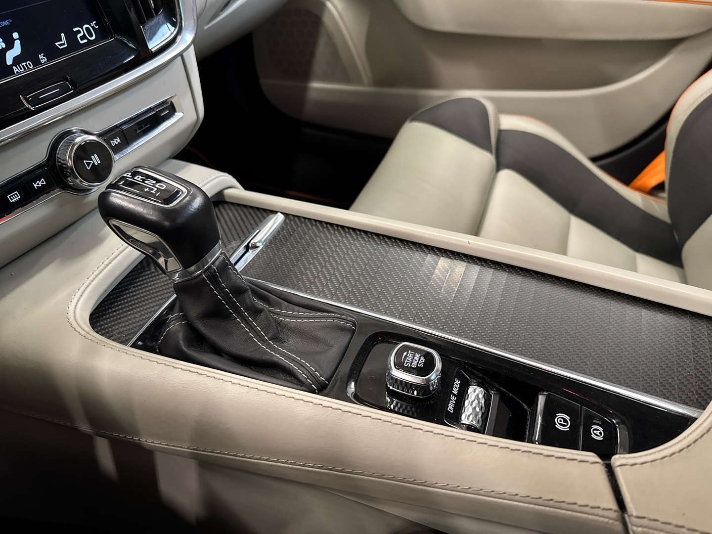 VOLVO V90 Cross Country 2018