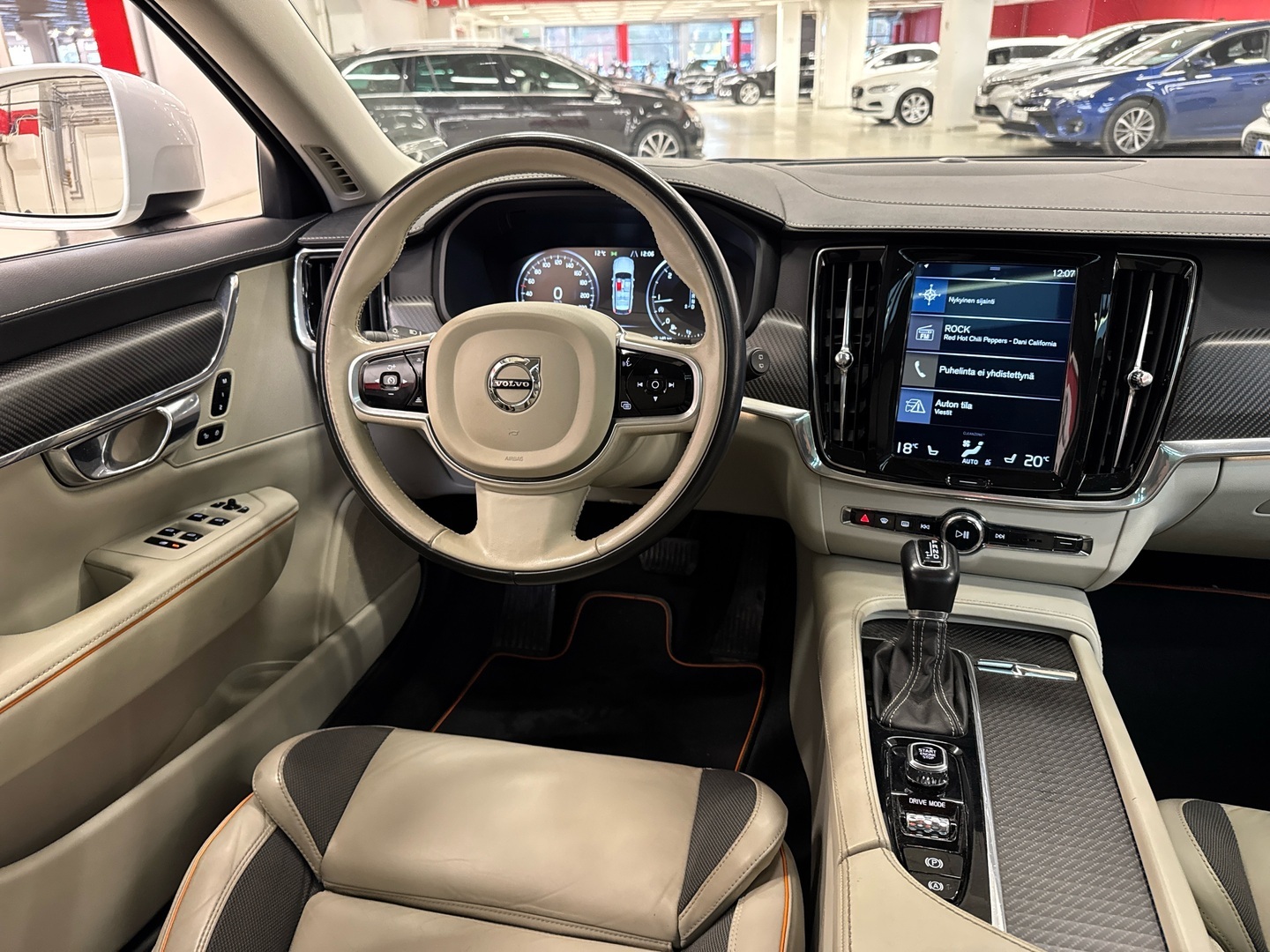 VOLVO V90 Cross Country 2018