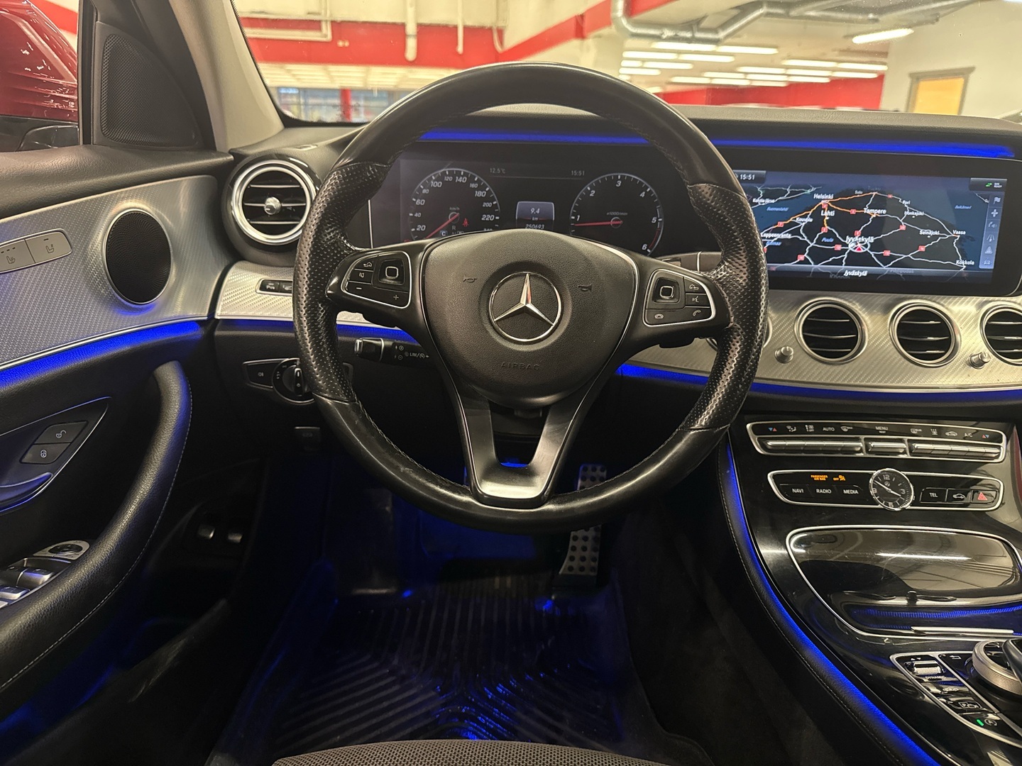 MERCEDES-BENZ E 2017