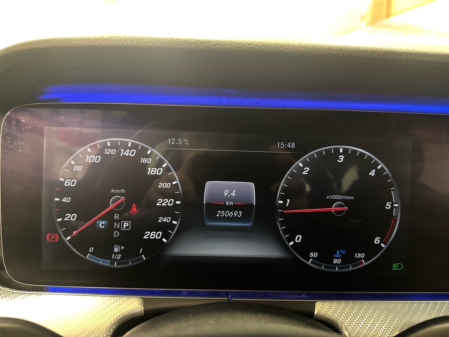 MERCEDES-BENZ E 2017