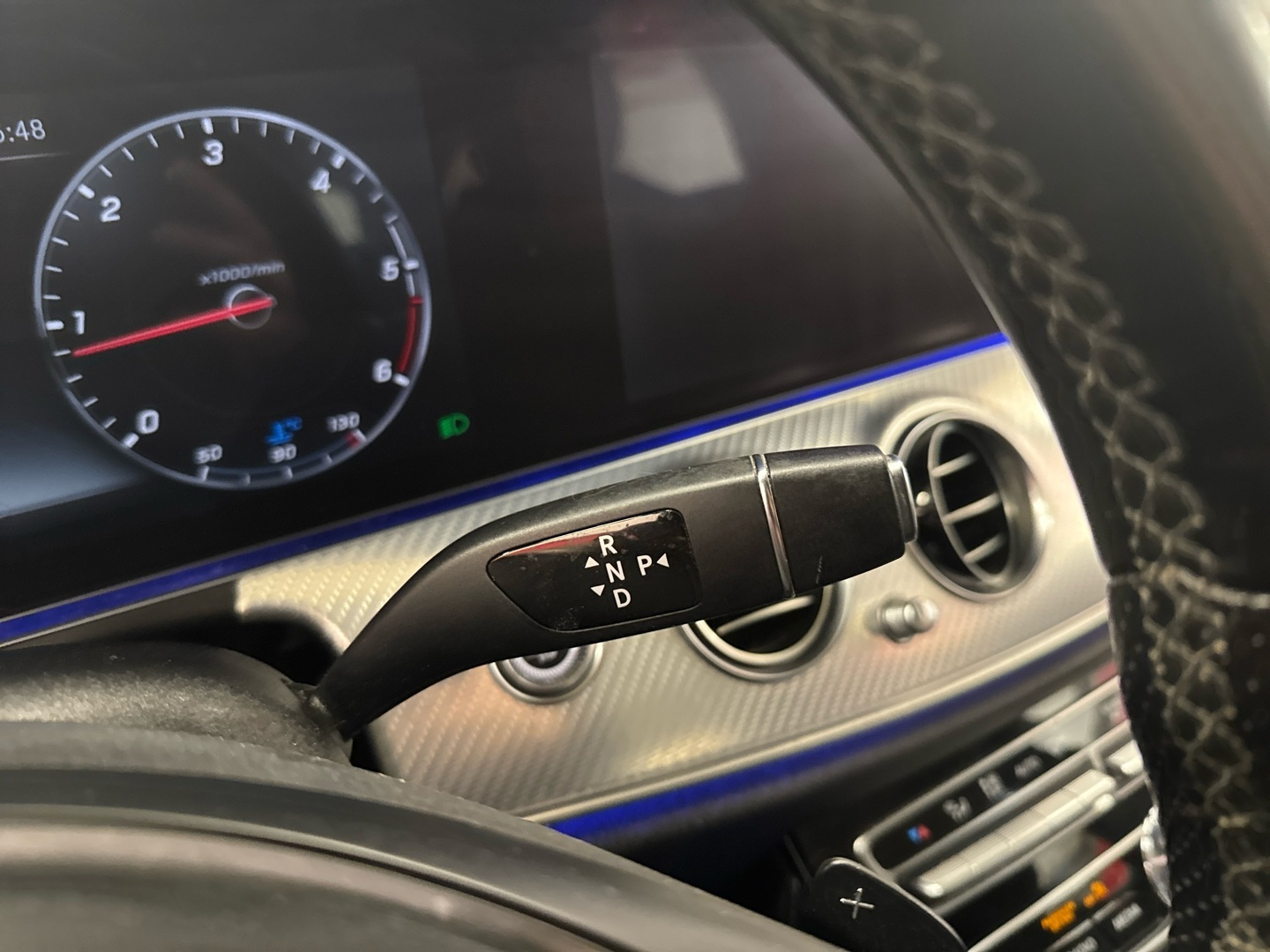 MERCEDES-BENZ E 2017