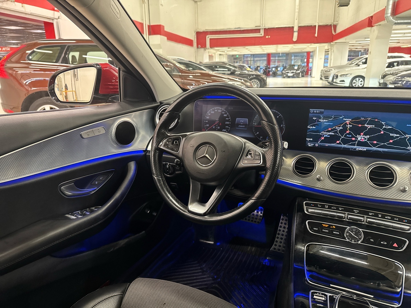 MERCEDES-BENZ E 2017