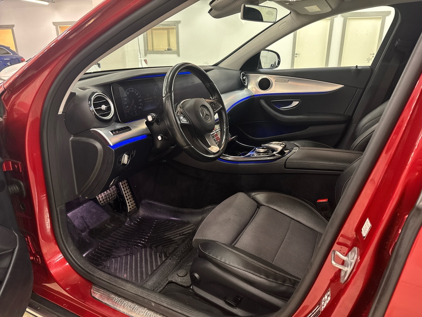 MERCEDES-BENZ E 2017