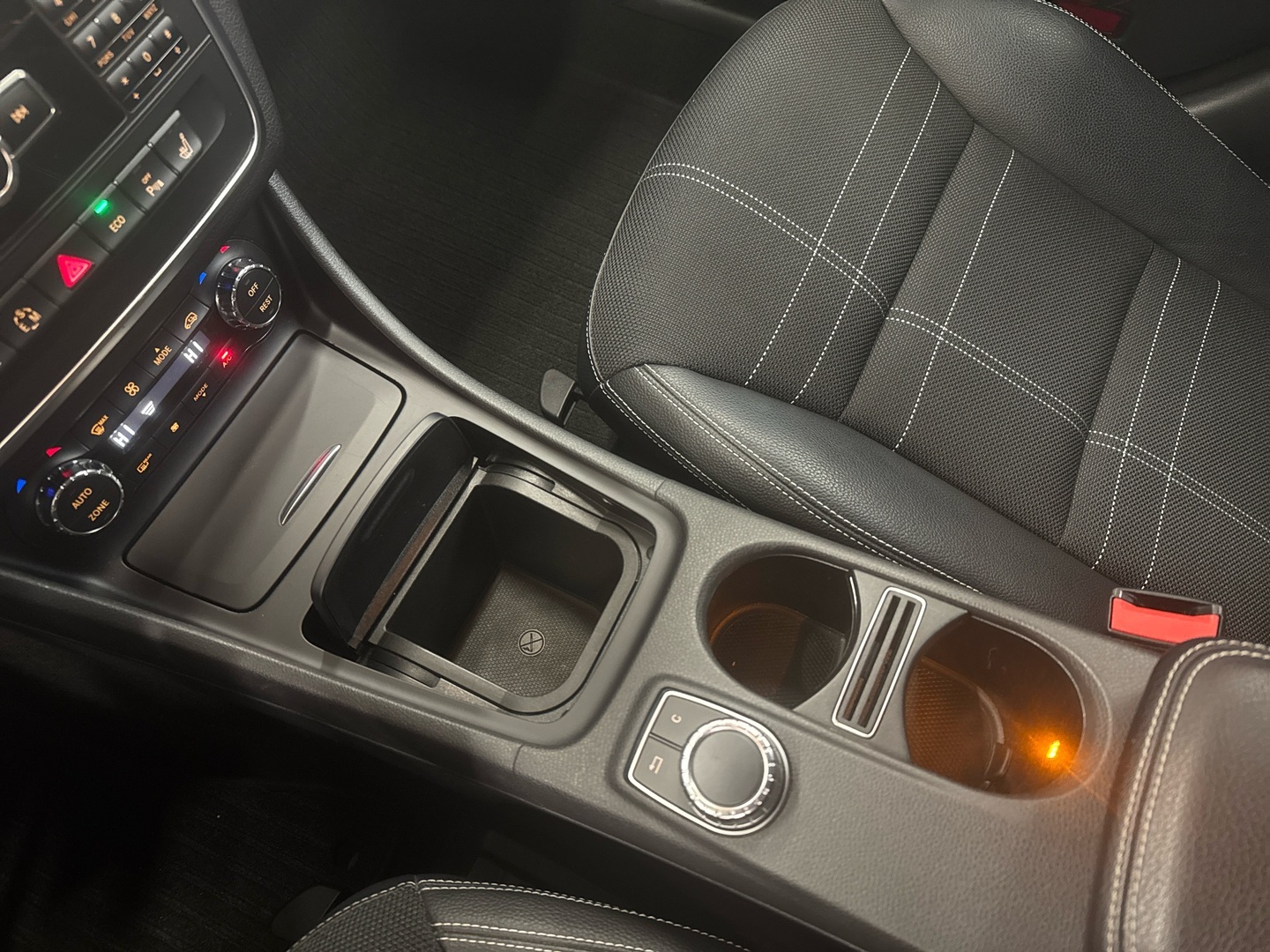 MERCEDES-BENZ CLA 2013