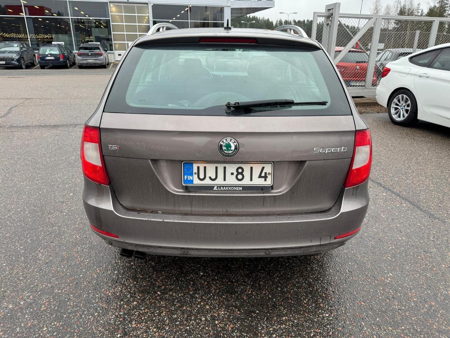 SKODA Superb 2010