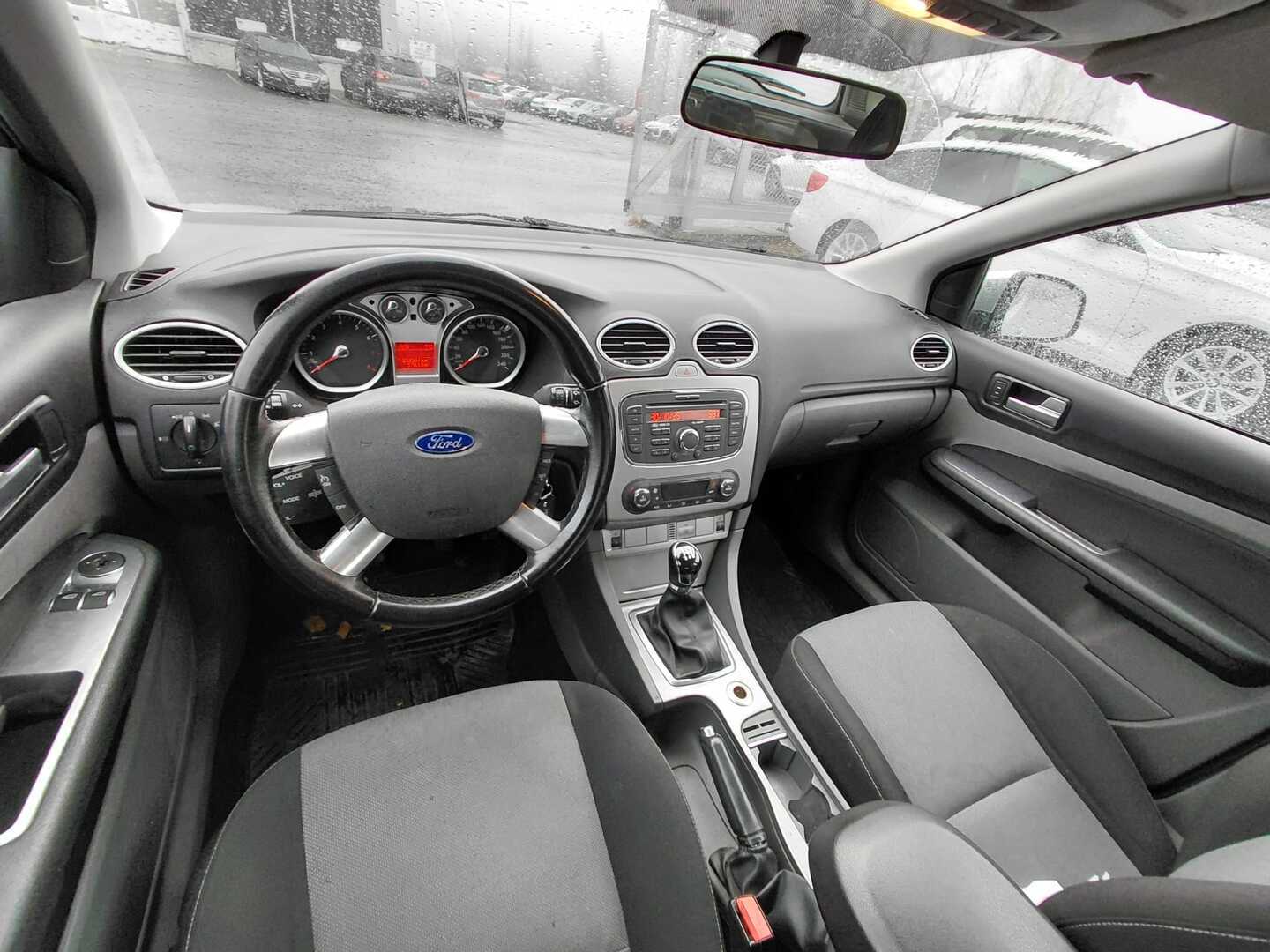 FORD Focus 2011