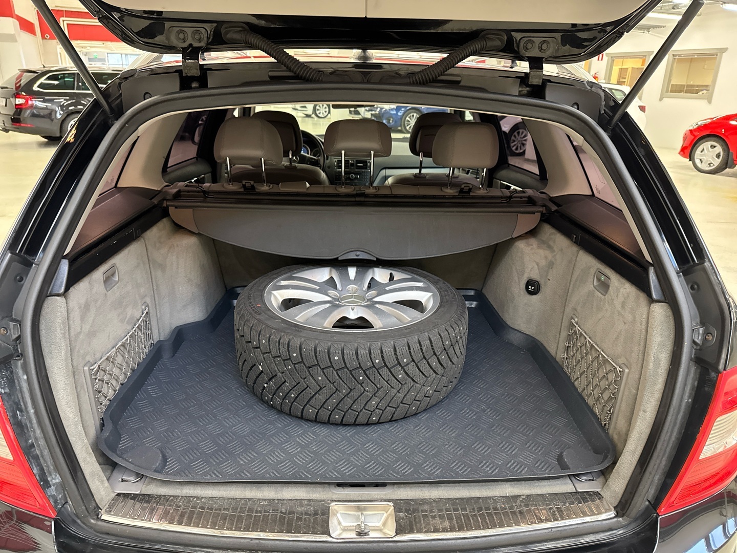 MERCEDES-BENZ C 2008