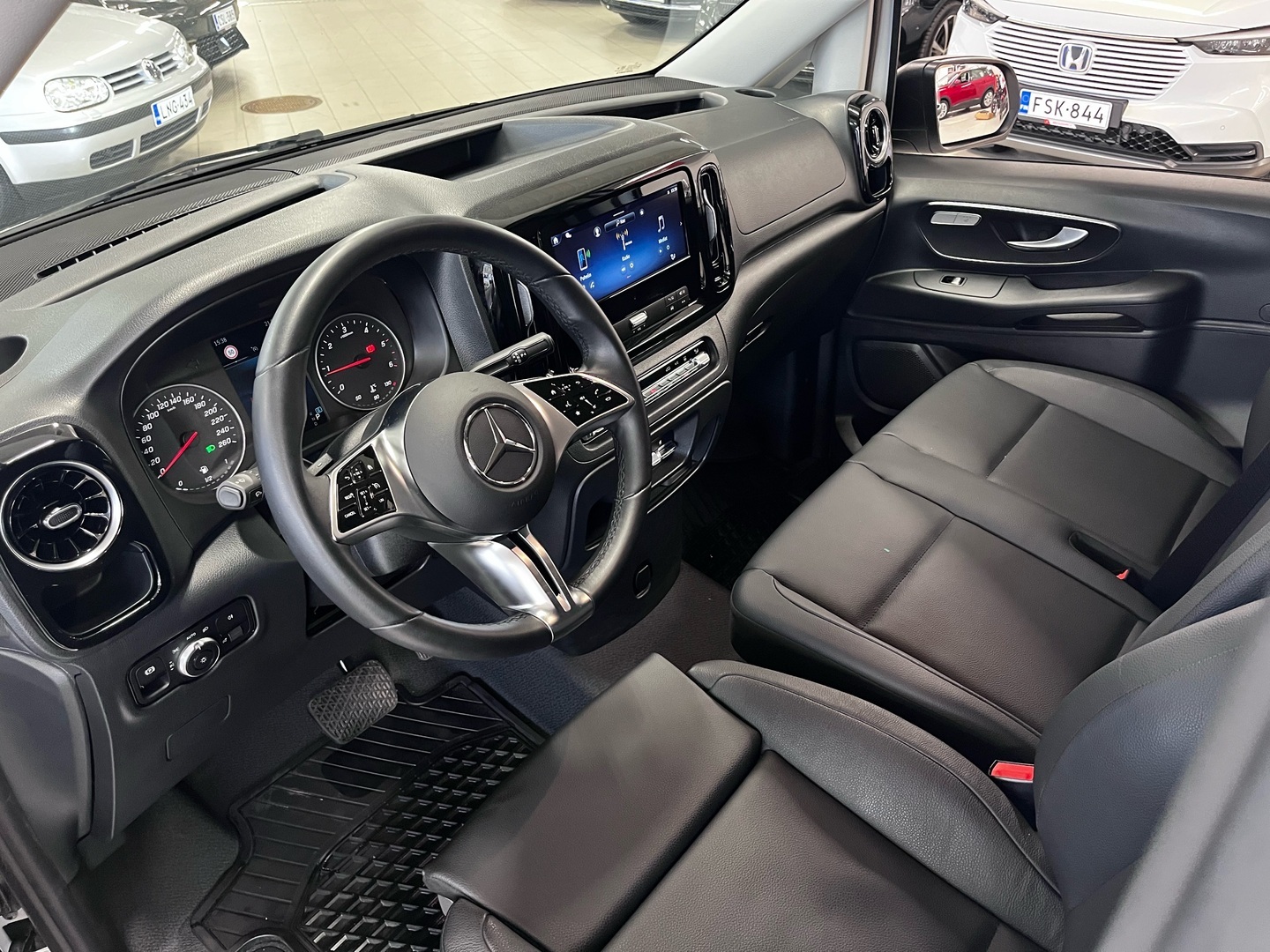 MERCEDES-BENZ Vito 2025