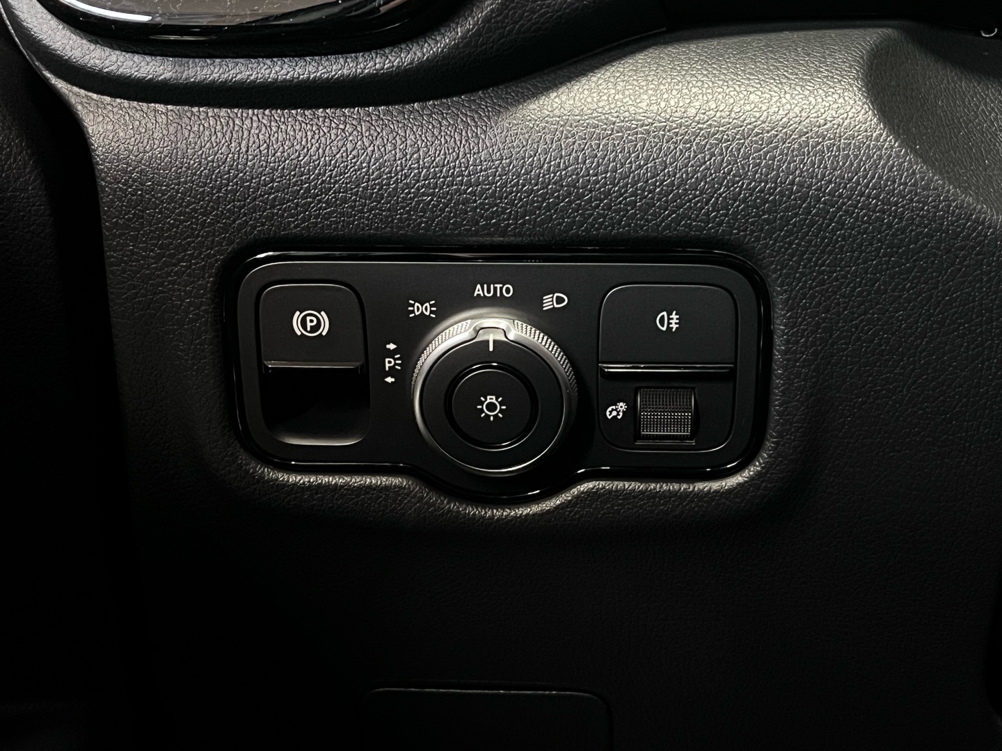 MERCEDES-BENZ Vito 2025