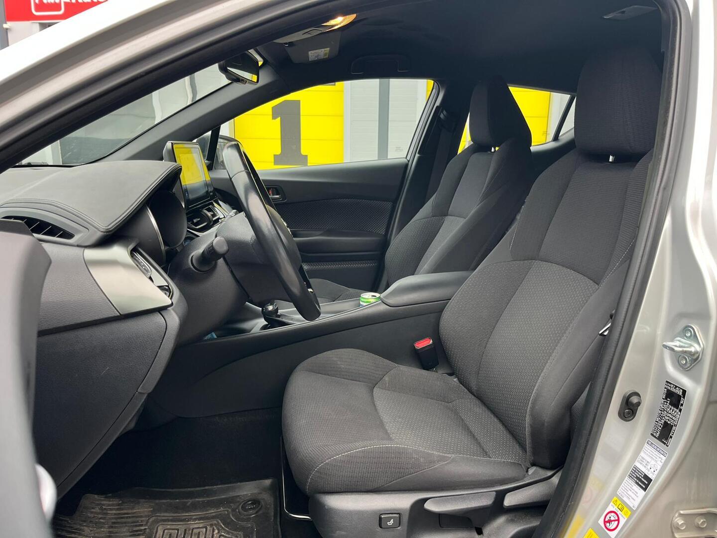 TOYOTA C-HR 2018