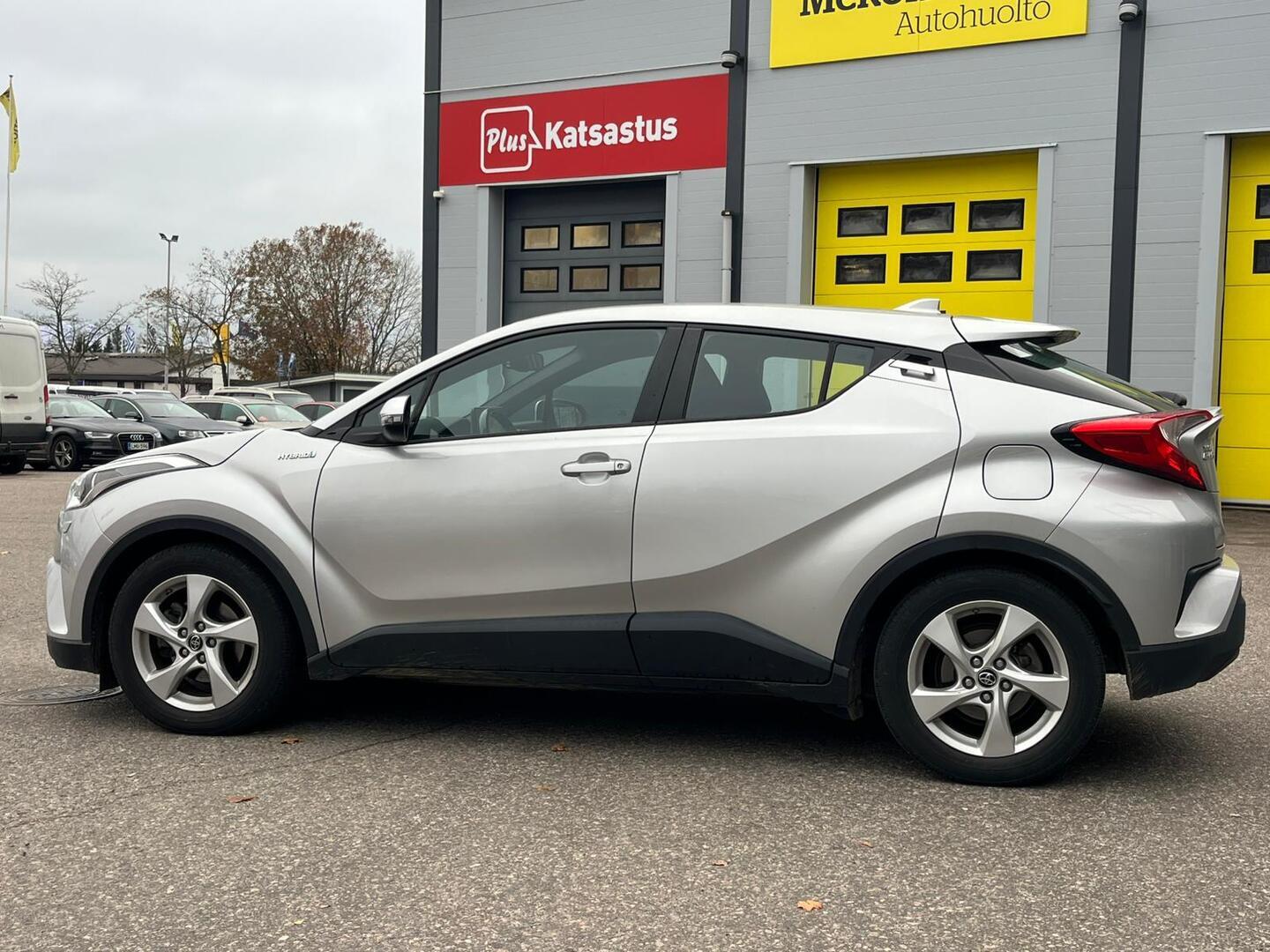 TOYOTA C-HR 2018