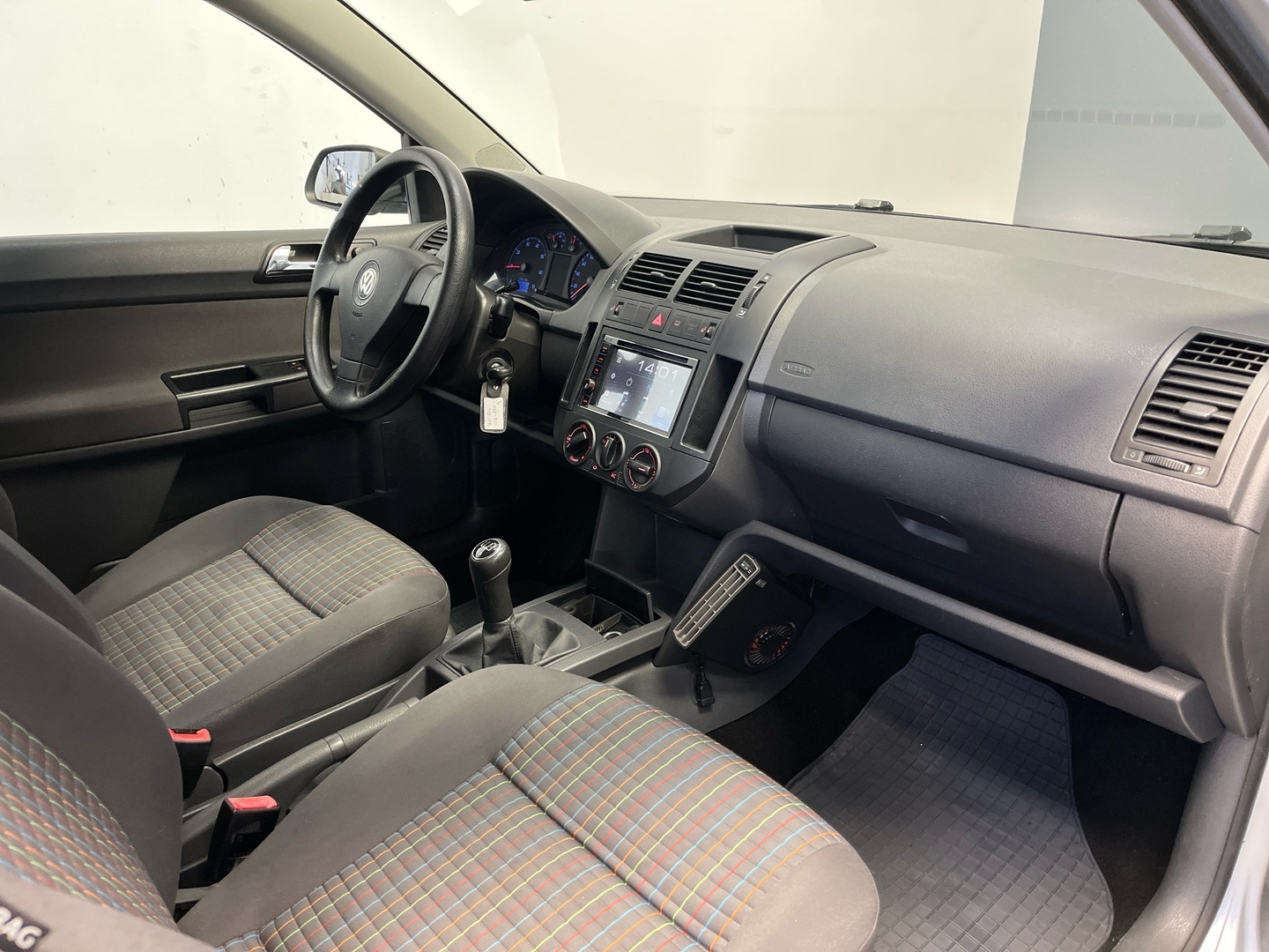 VOLKSWAGEN Polo 2007