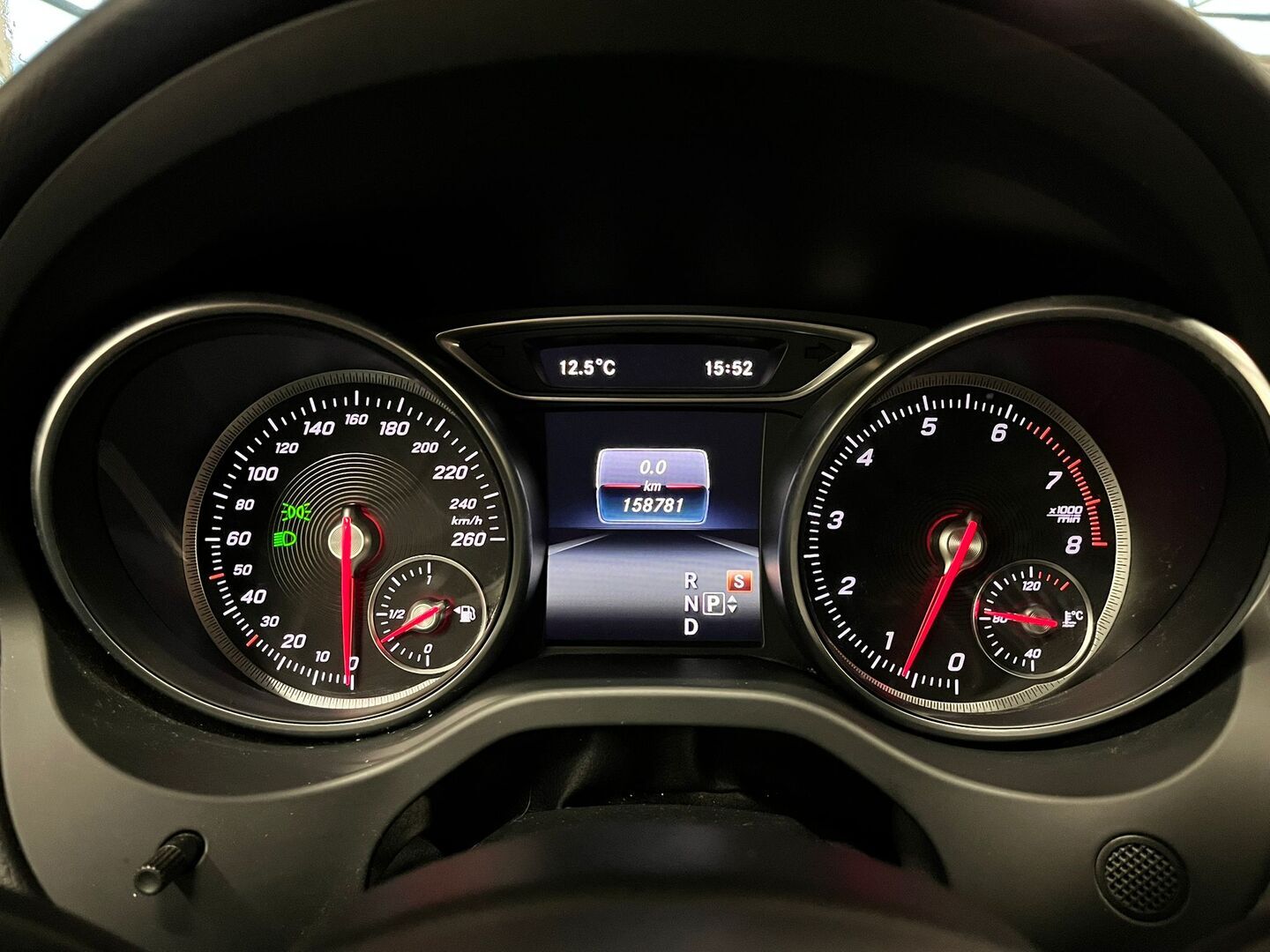 MERCEDES-BENZ CLA 2017