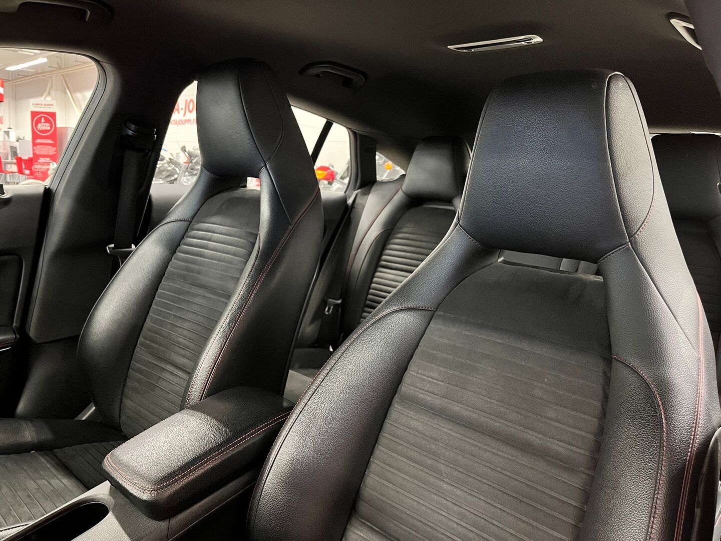 MERCEDES-BENZ CLA 2017