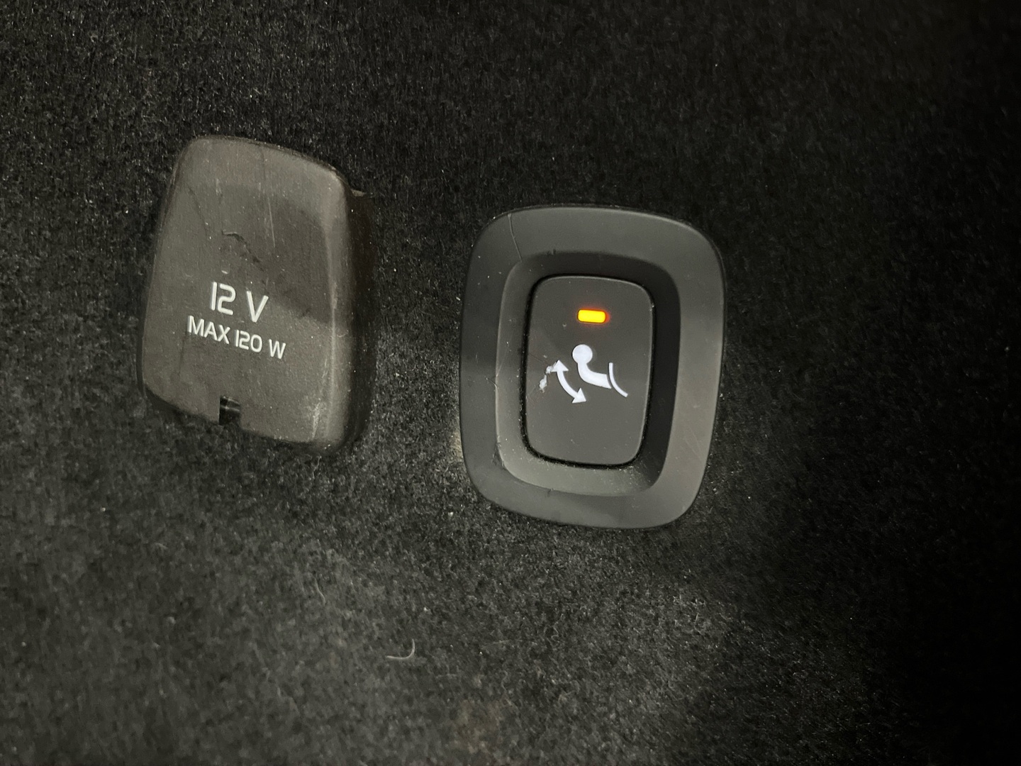 VOLVO V60 2020