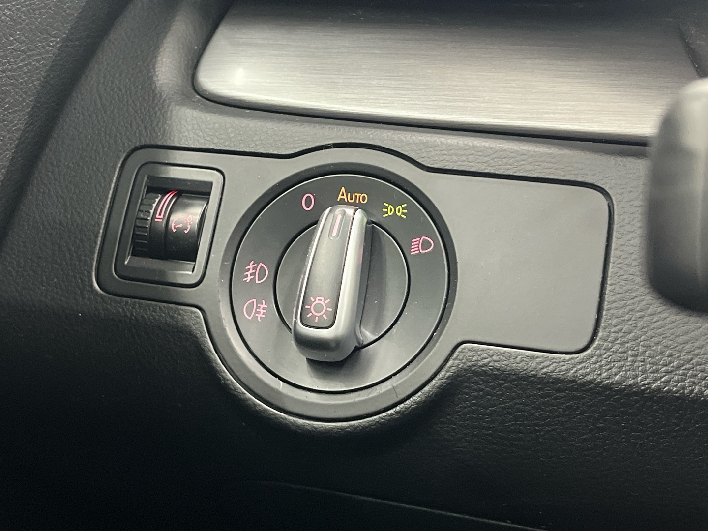 VOLKSWAGEN Passat 2013