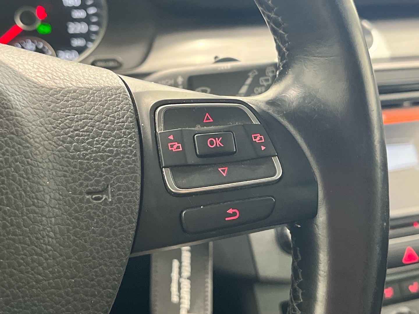 VOLKSWAGEN Passat 2013