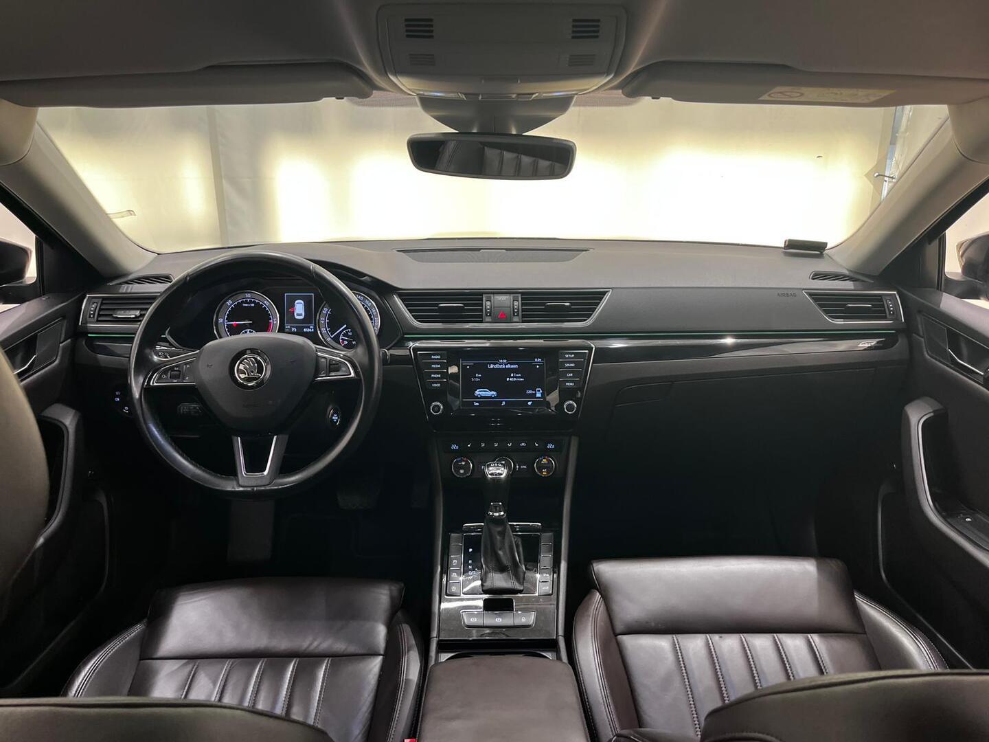 SKODA Superb 2016