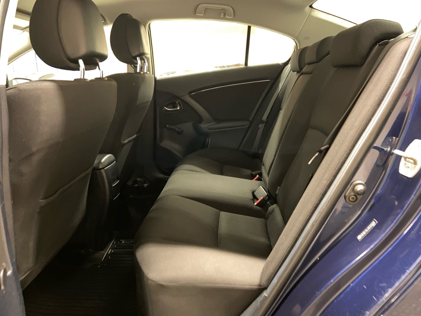 TOYOTA Avensis 2011