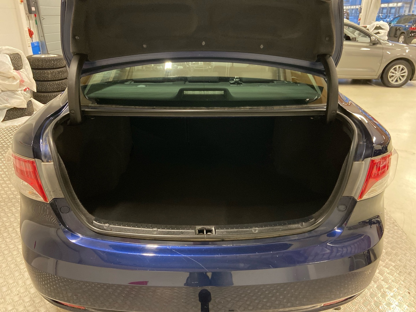 TOYOTA Avensis 2011