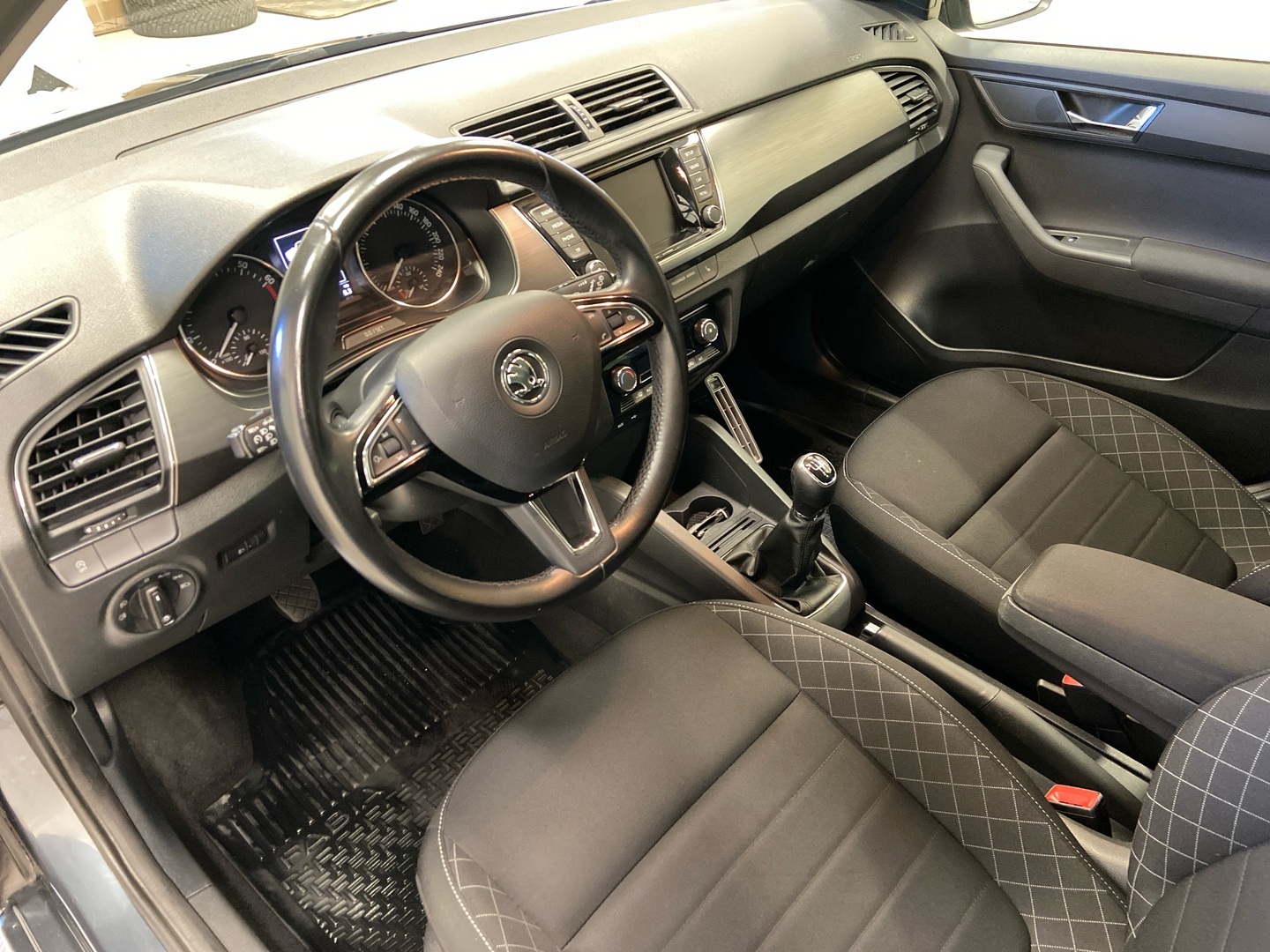SKODA Fabia 2016