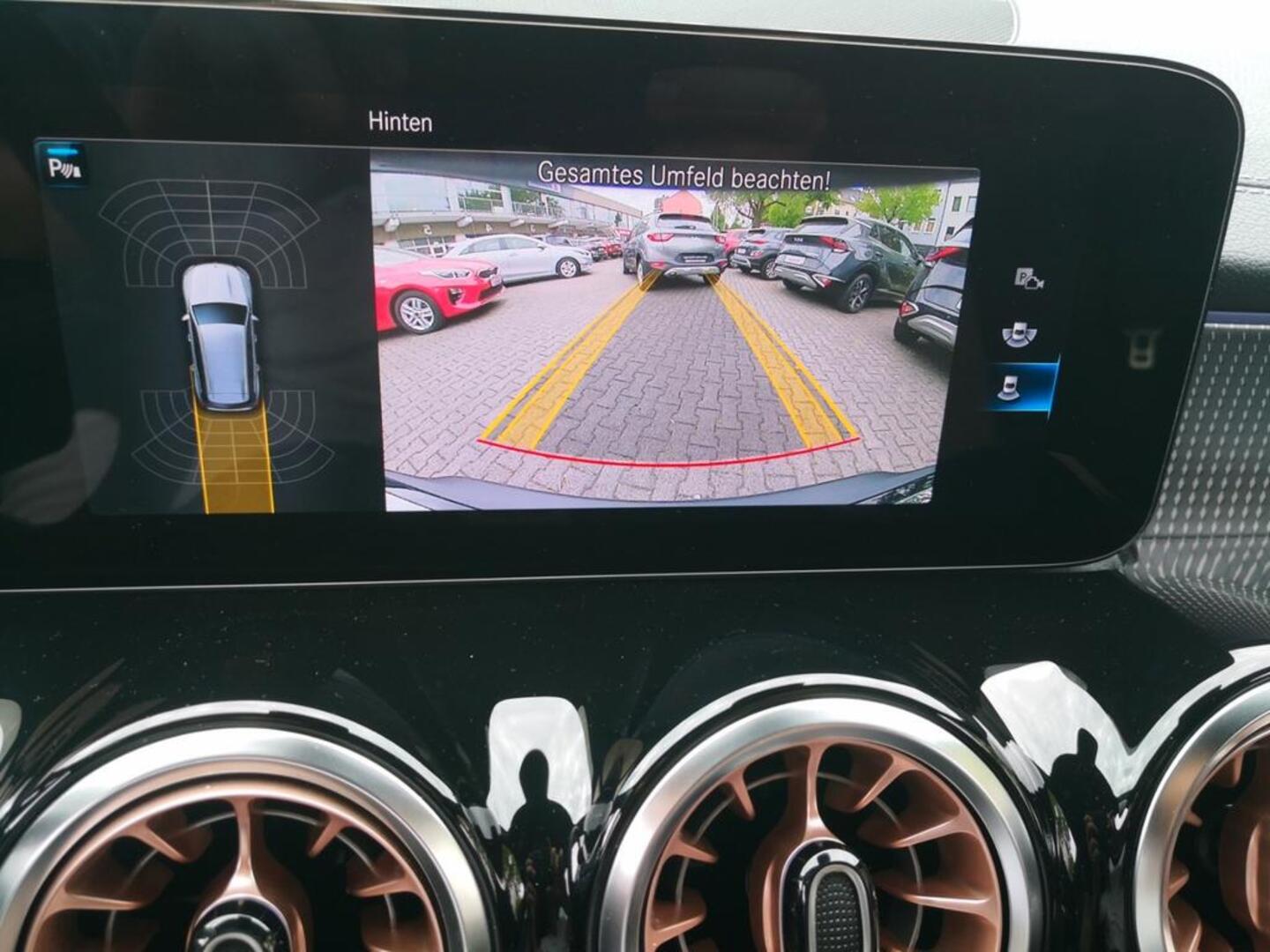 MERCEDES-BENZ EQB 2022