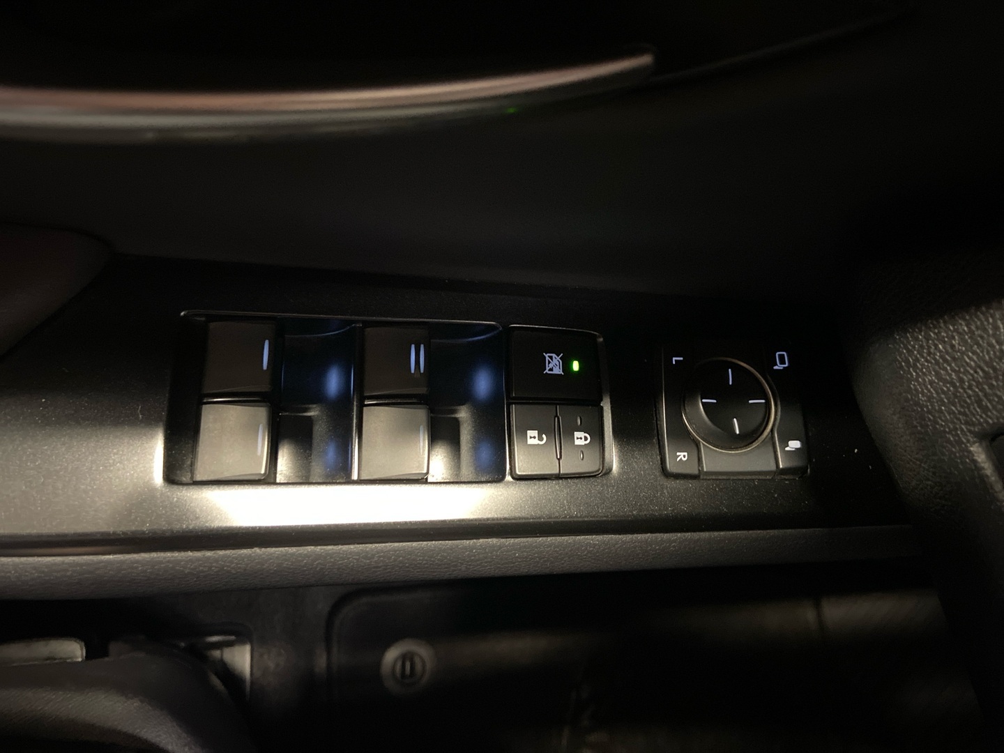 LEXUS UX 2022
