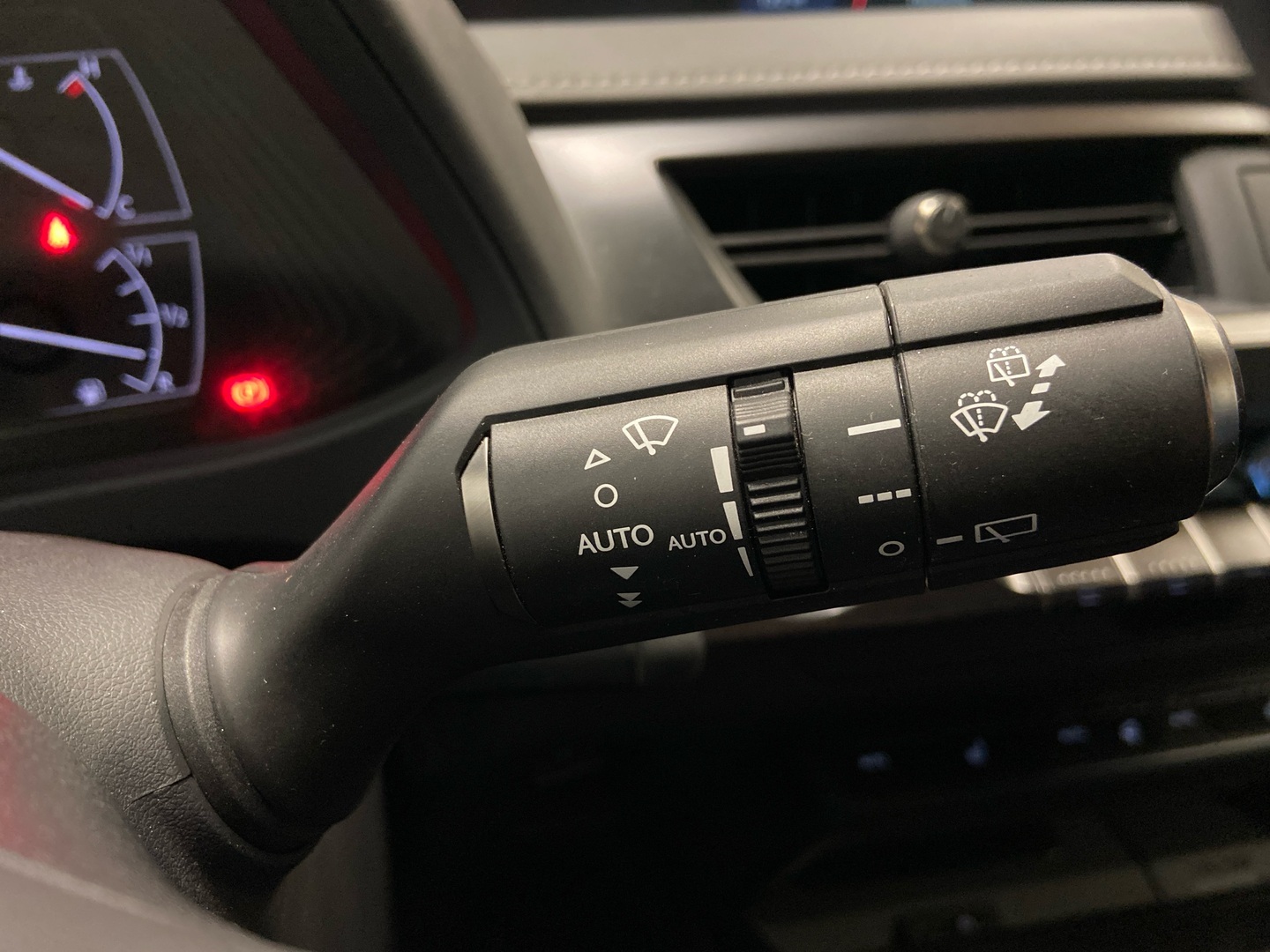 LEXUS UX 2022