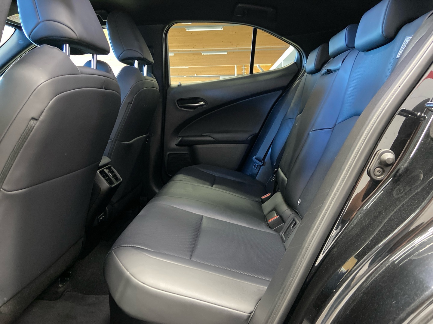 LEXUS UX 2022