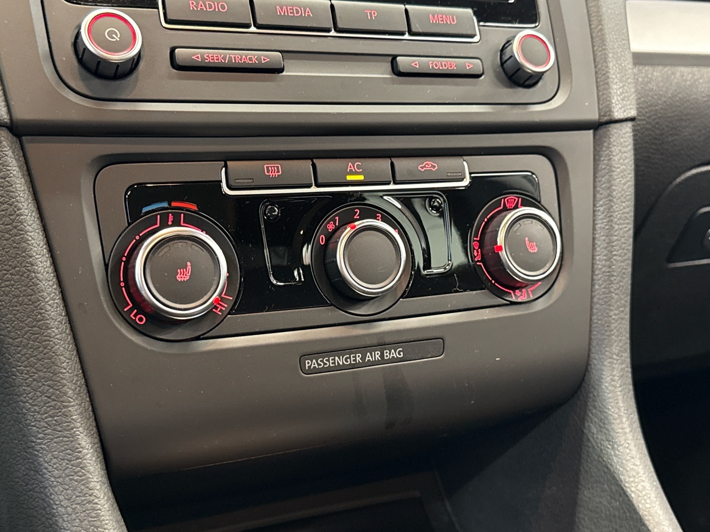 VOLKSWAGEN Golf 2011