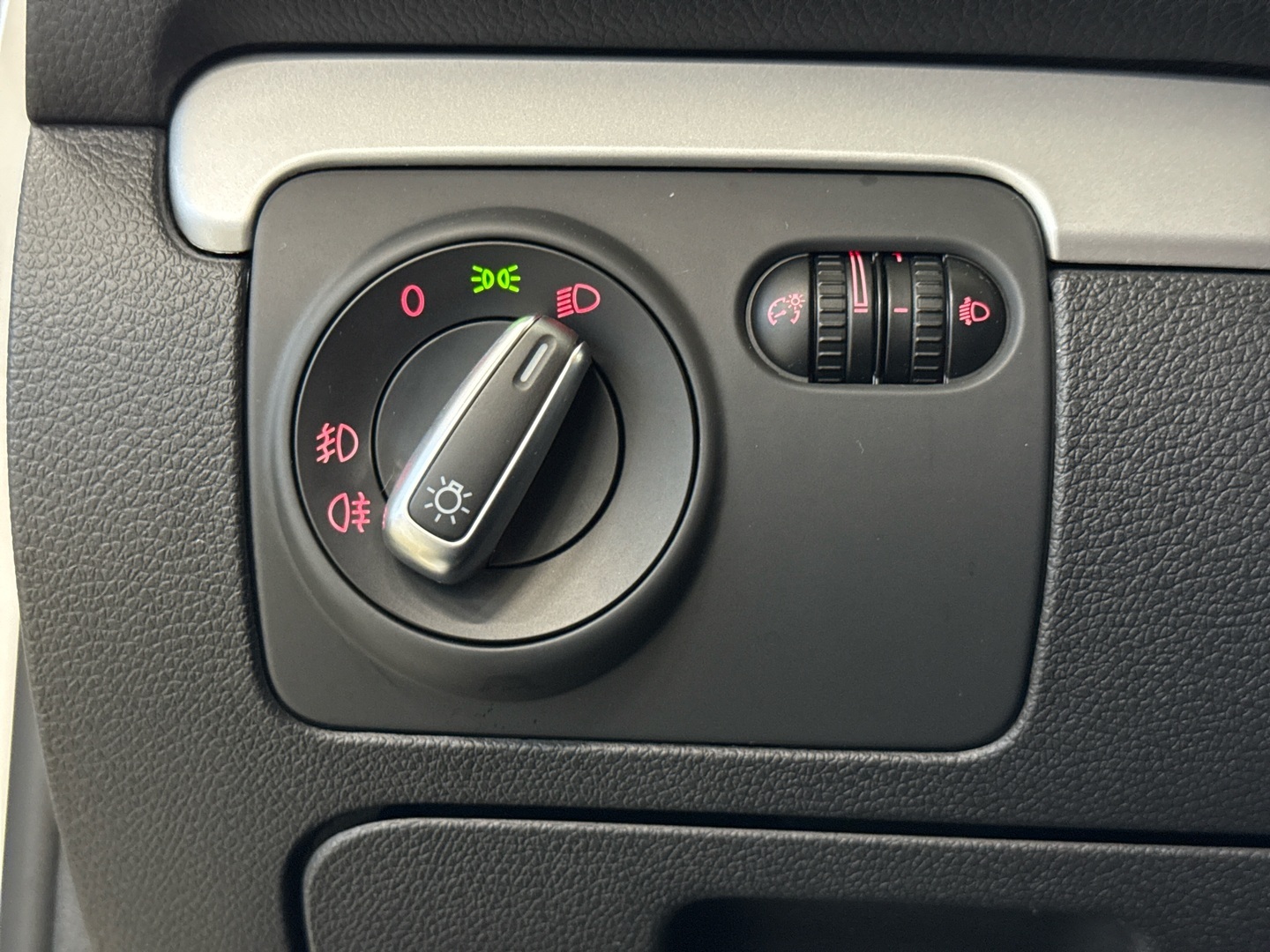 VOLKSWAGEN Golf 2011