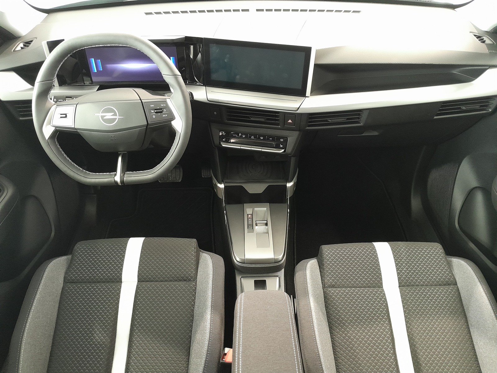Opel Frontera 2025