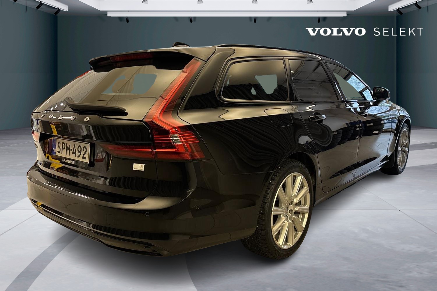 Volvo V90 2022