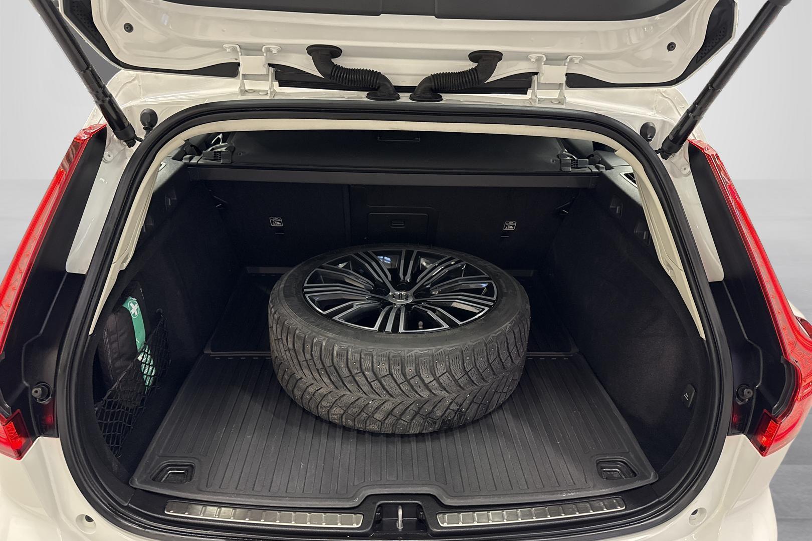 Volvo V60 2021