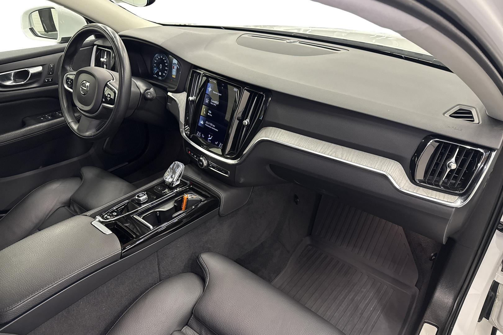 Volvo V60 2021
