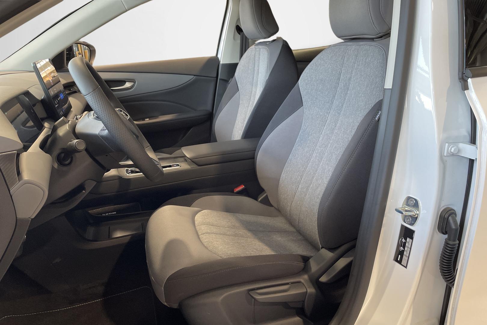 MG MGS5 EV 2025