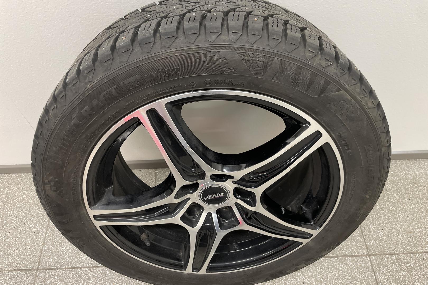 MERCEDES-BENZ A 2018