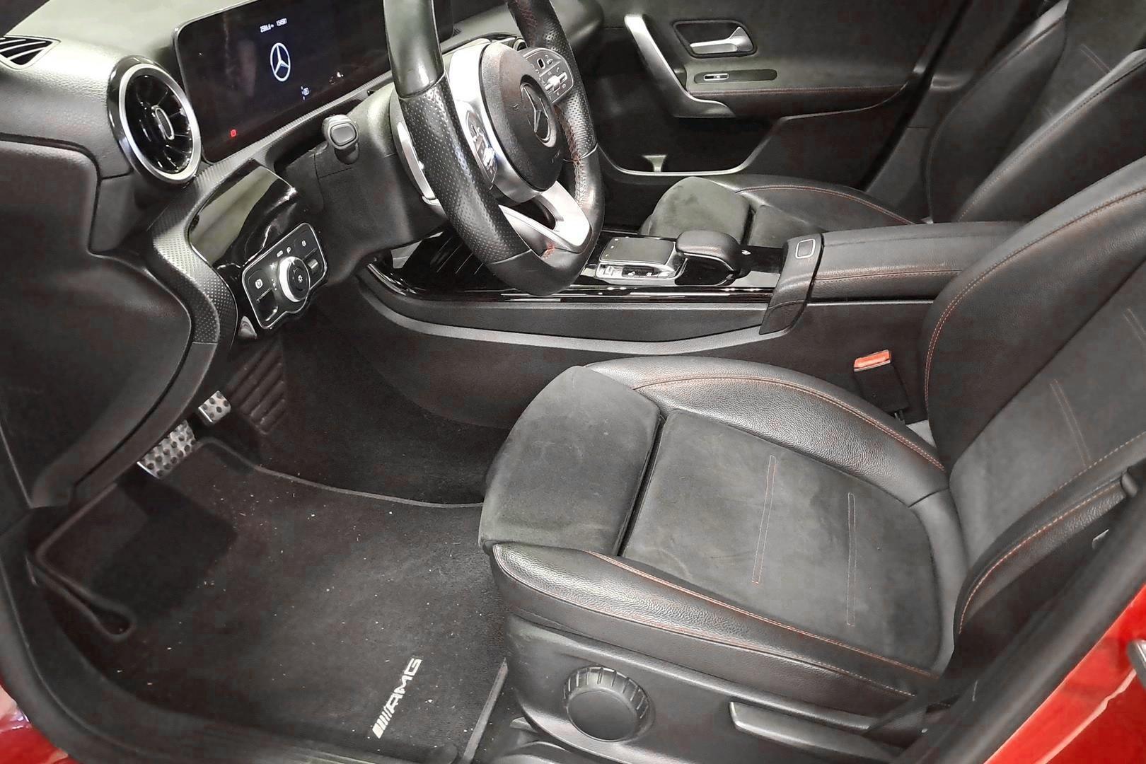 MERCEDES-BENZ A 2018