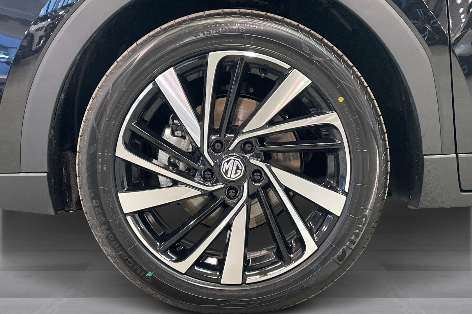 MG ZS 2025