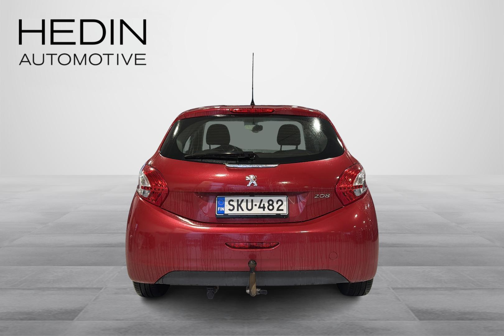 PEUGEOT 208 2013