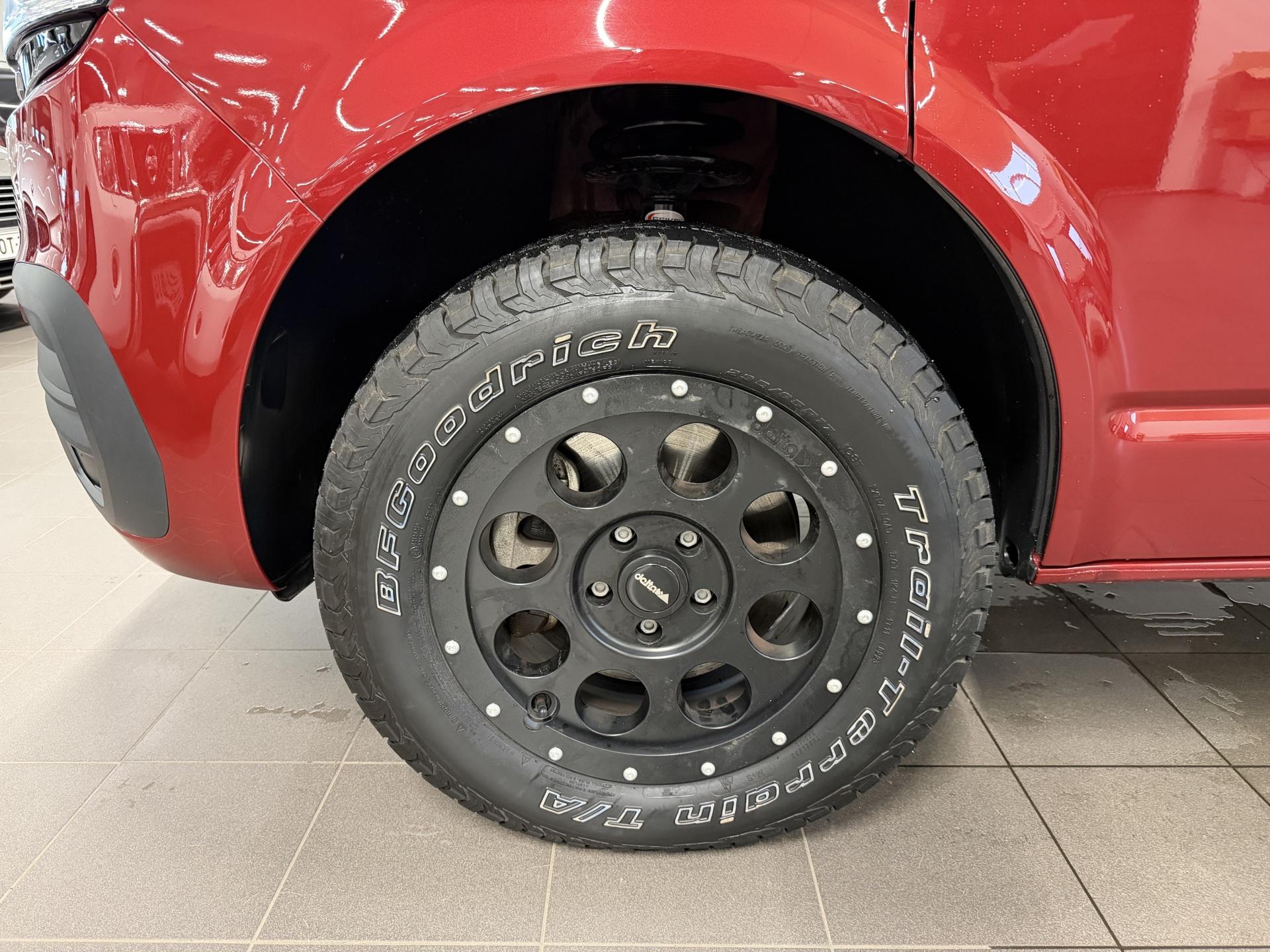 VOLKSWAGEN Transporter 2024